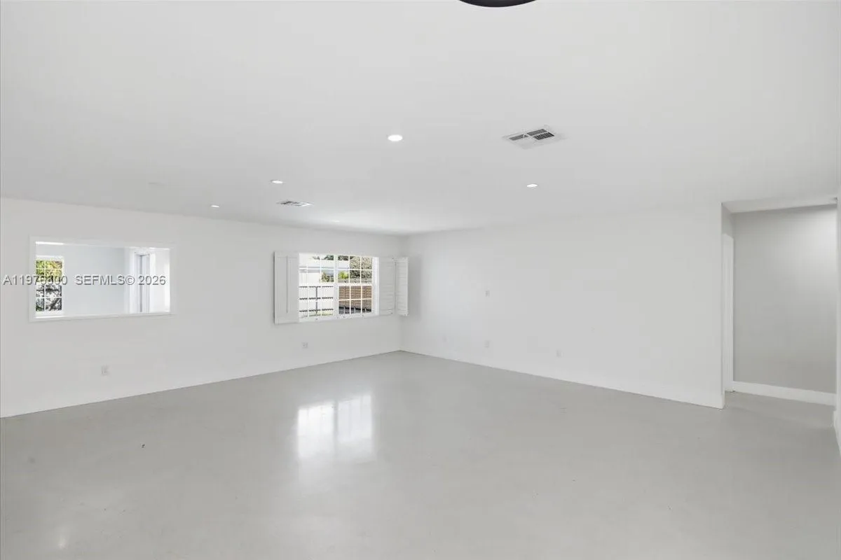 9825 SW 196 Street, Cutler Bay FL 33016