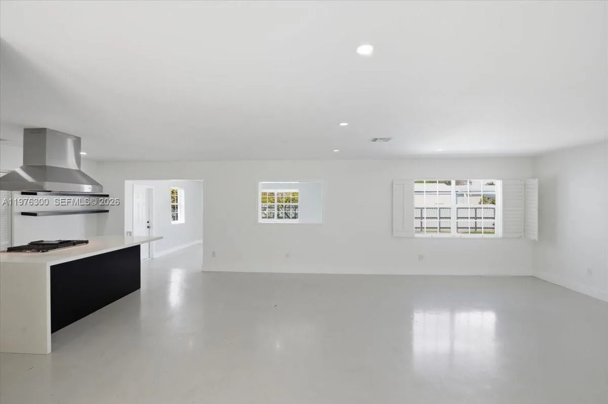 9825 SW 196 Street, Cutler Bay FL 33016