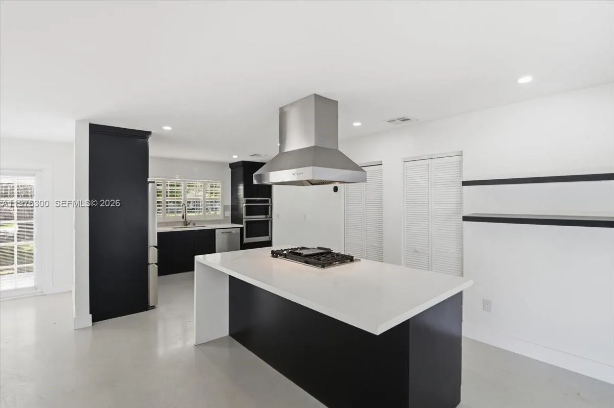 9825 SW 196 Street, Cutler Bay FL 33016