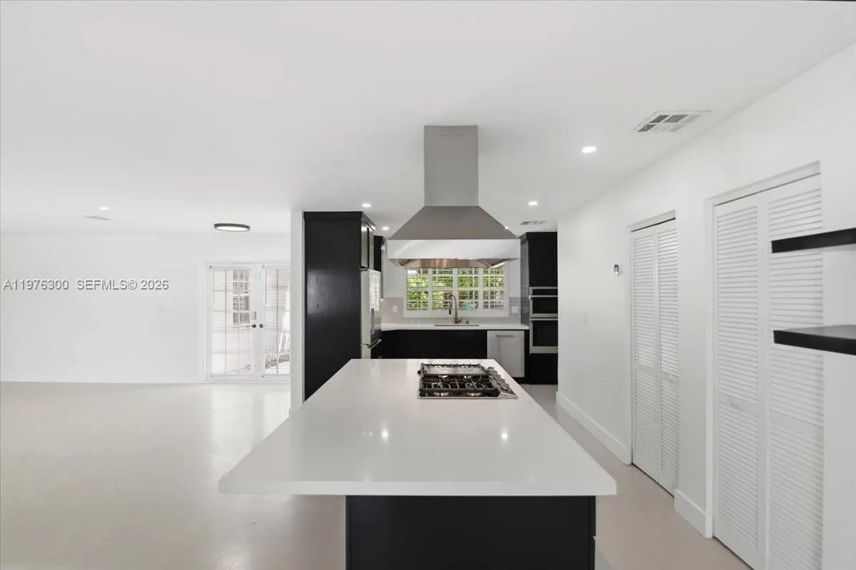 9825 SW 196 Street, Cutler Bay FL 33016