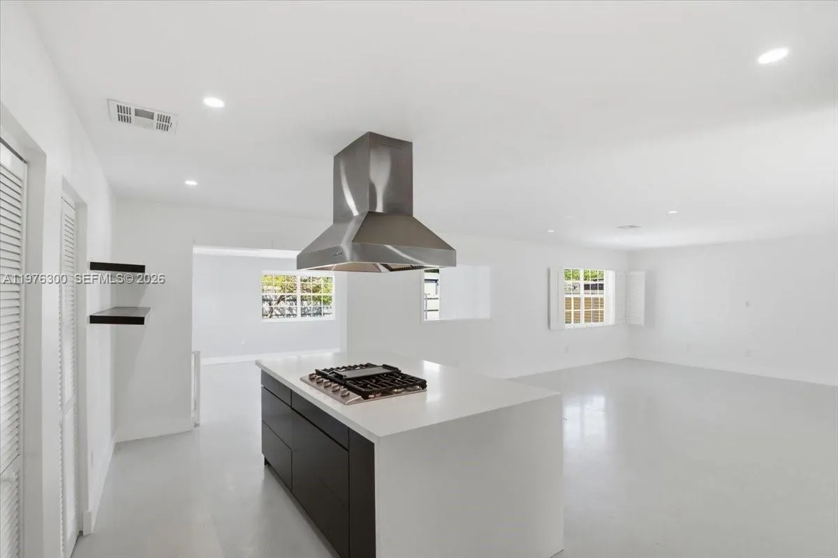 9825 SW 196 Street, Cutler Bay FL 33016