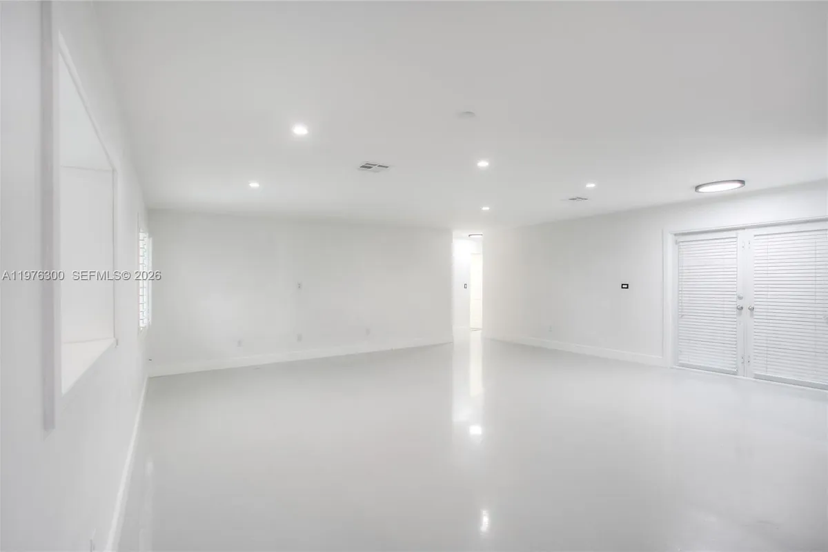 9825 SW 196 Street, Cutler Bay FL 33016