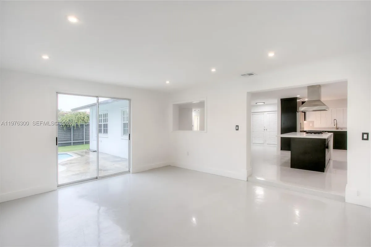 9825 SW 196 Street, Cutler Bay FL 33016