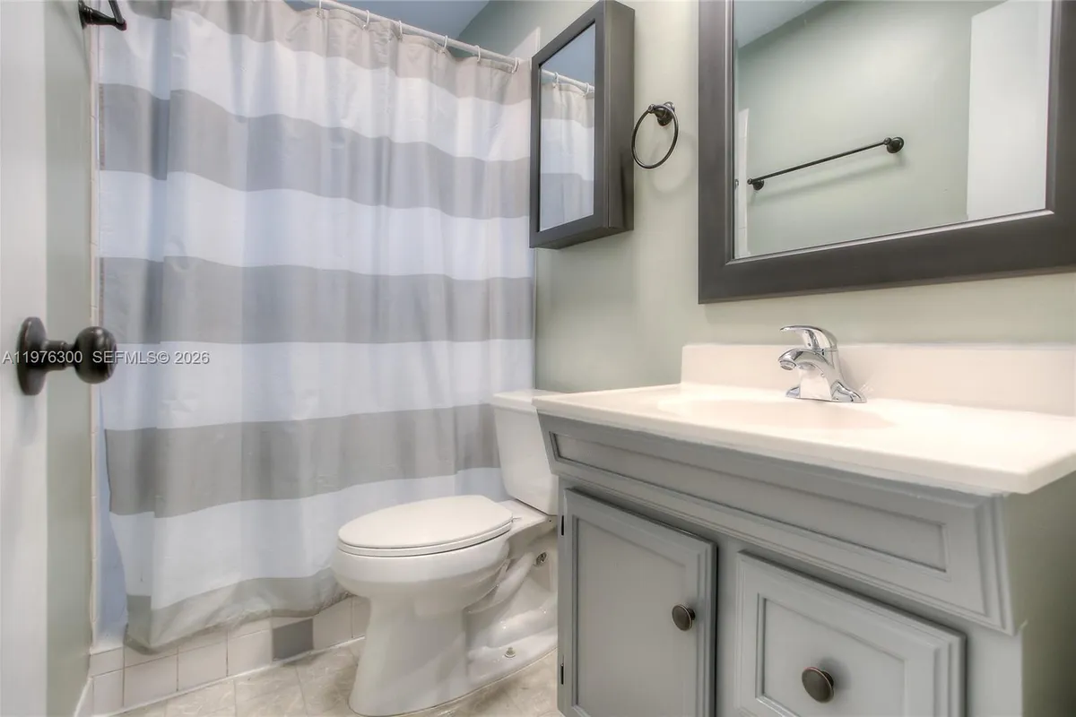 9825 SW 196 Street, Cutler Bay FL 33016