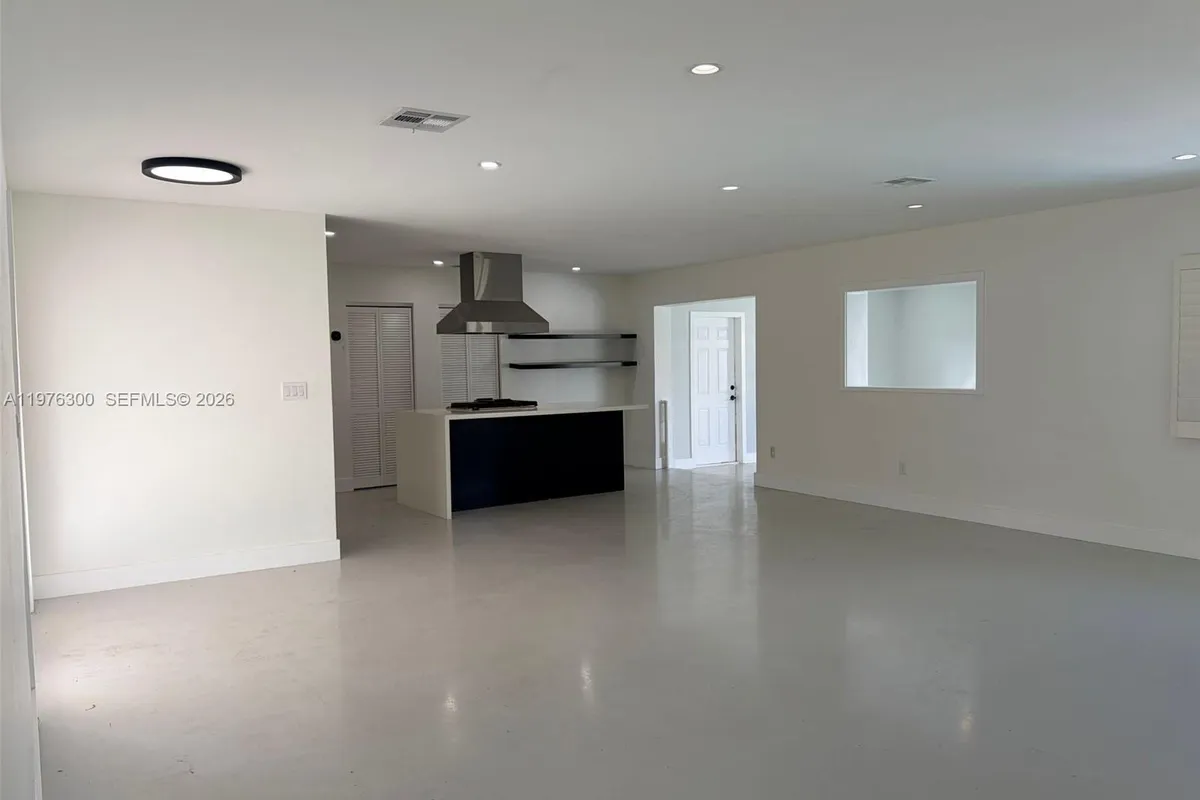 9825 SW 196 Street, Cutler Bay FL 33016