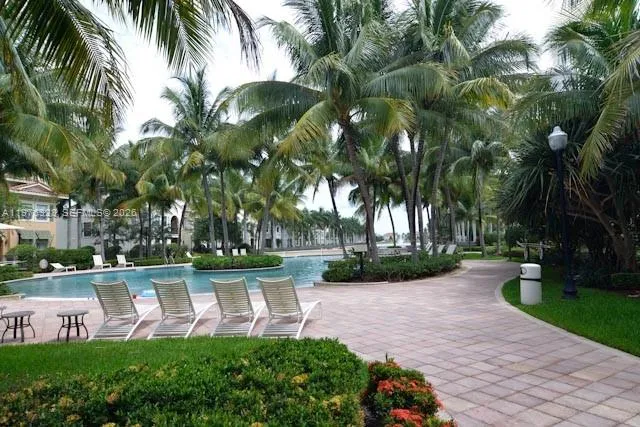 3020 NW 125th Ave # 311, Sunrise FL 33323