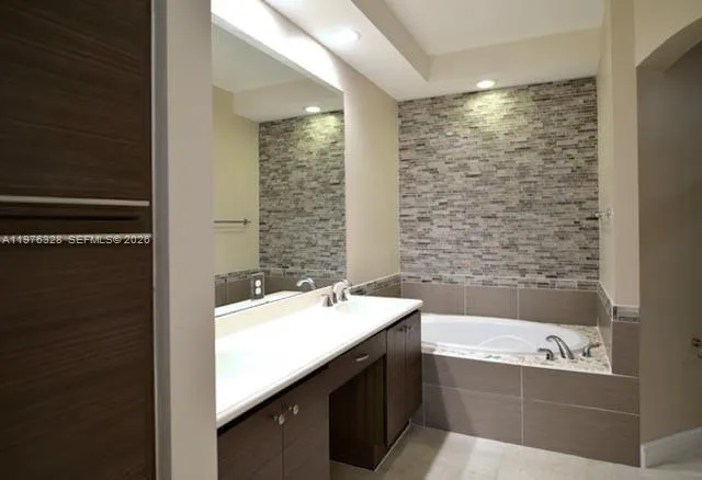 3020 NW 125th Ave # 311, Sunrise FL 33323