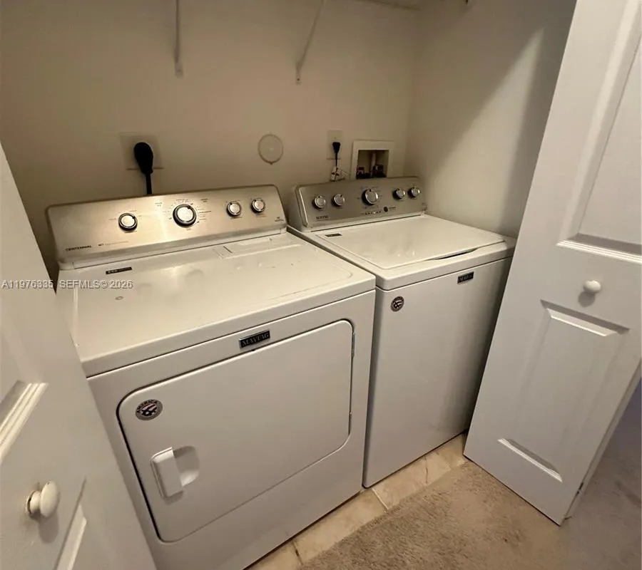 745 SW 107th Ave, Pembroke Pines FL 33025