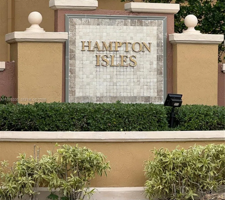 745 SW 107th Ave, Pembroke Pines FL 33025