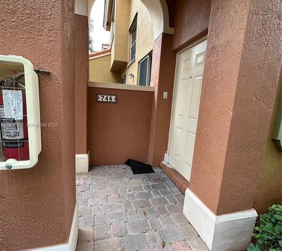 745 SW 107th Ave, Pembroke Pines FL 33025