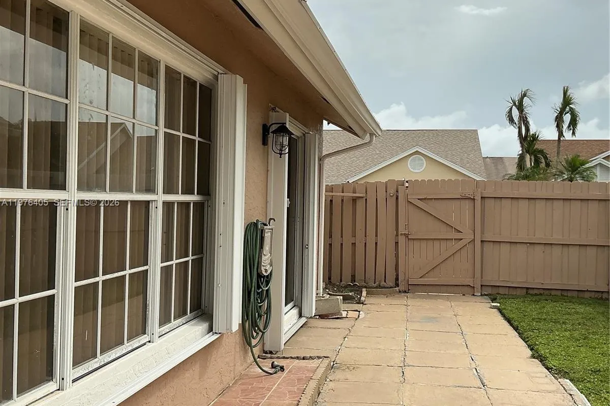 203 N Moccasin Trl N, Jupiter FL 33458