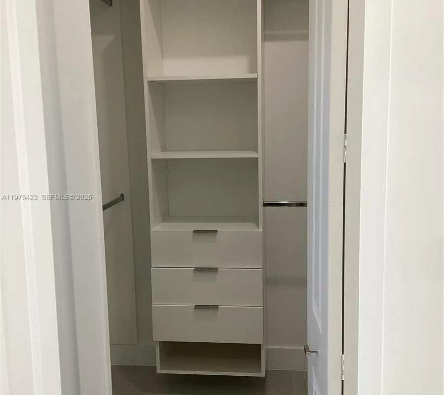 1120 NE 32nd LN, Cape Coral FL 33990