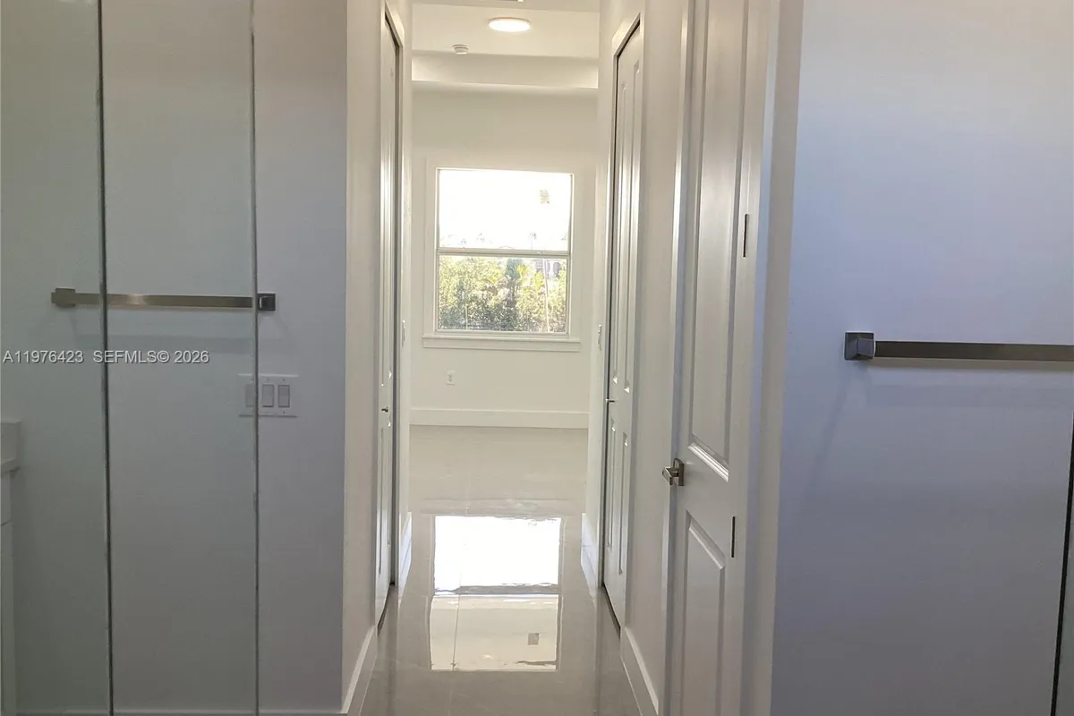 1120 NE 32nd LN, Cape Coral FL 33990