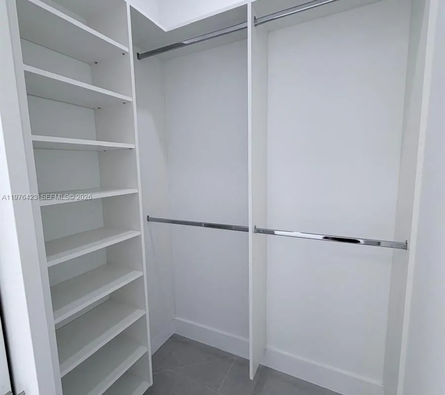 1120 NE 32nd LN, Cape Coral FL 33990