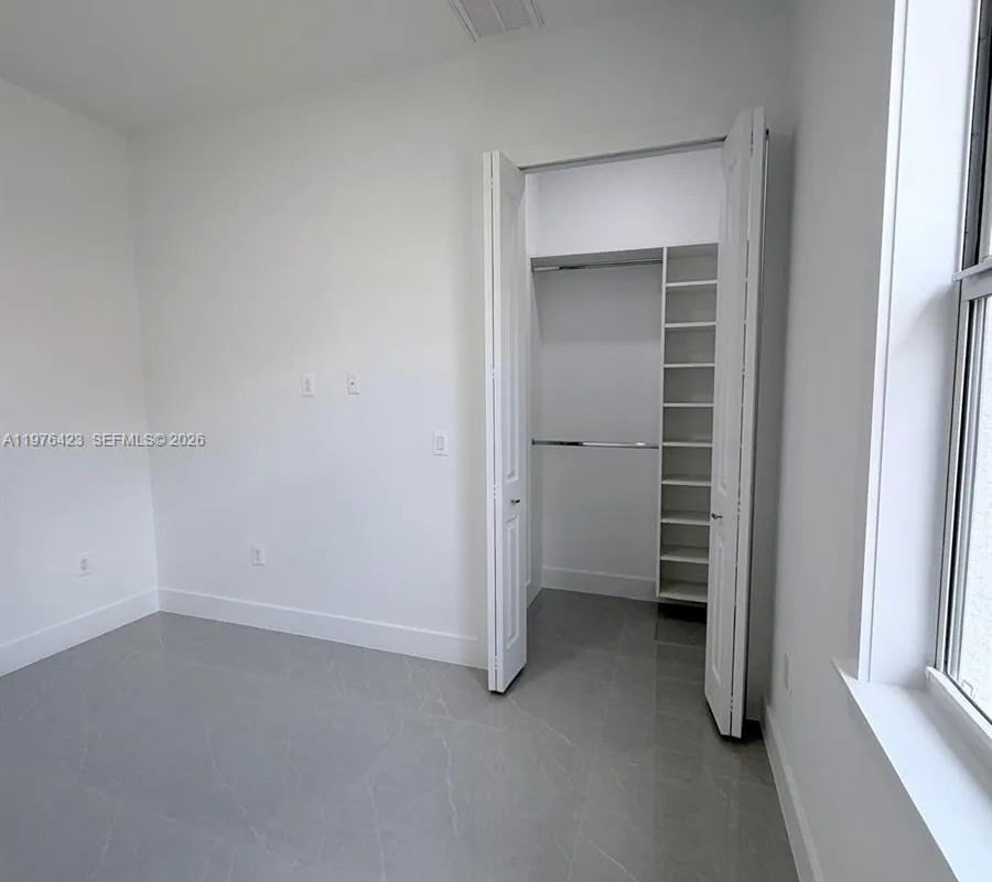 1120 NE 32nd LN, Cape Coral FL 33990