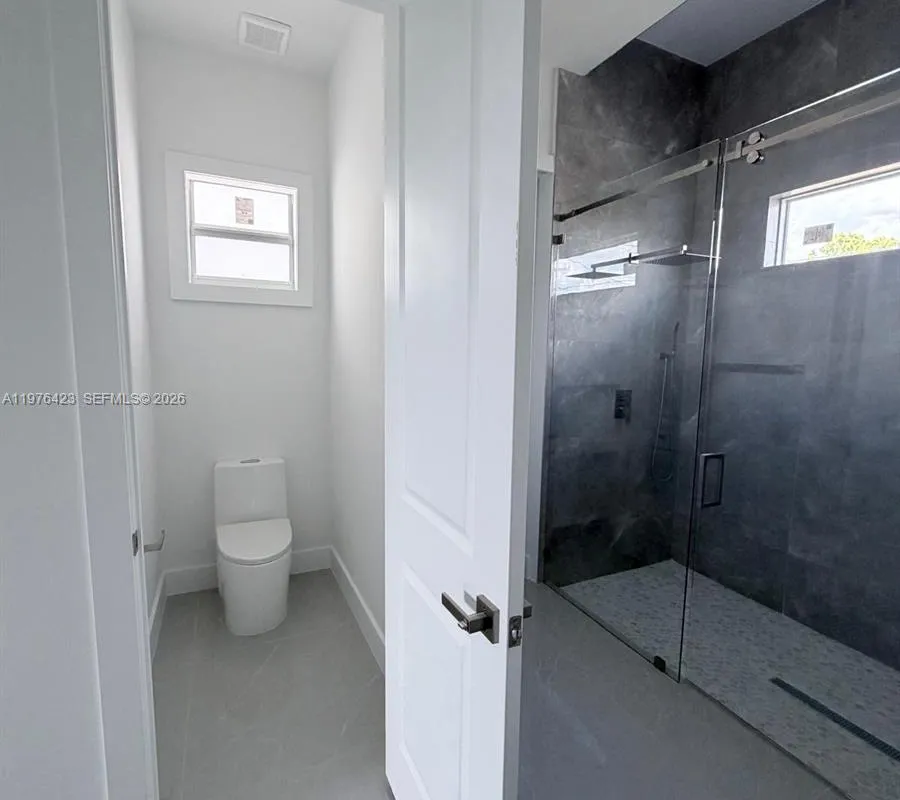 1120 NE 32nd LN, Cape Coral FL 33990