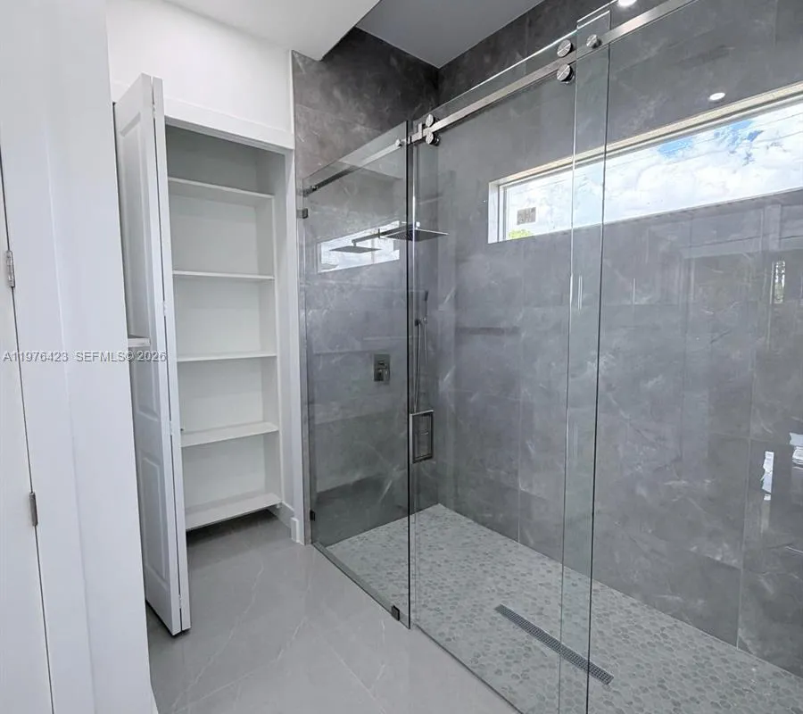 1120 NE 32nd LN, Cape Coral FL 33990