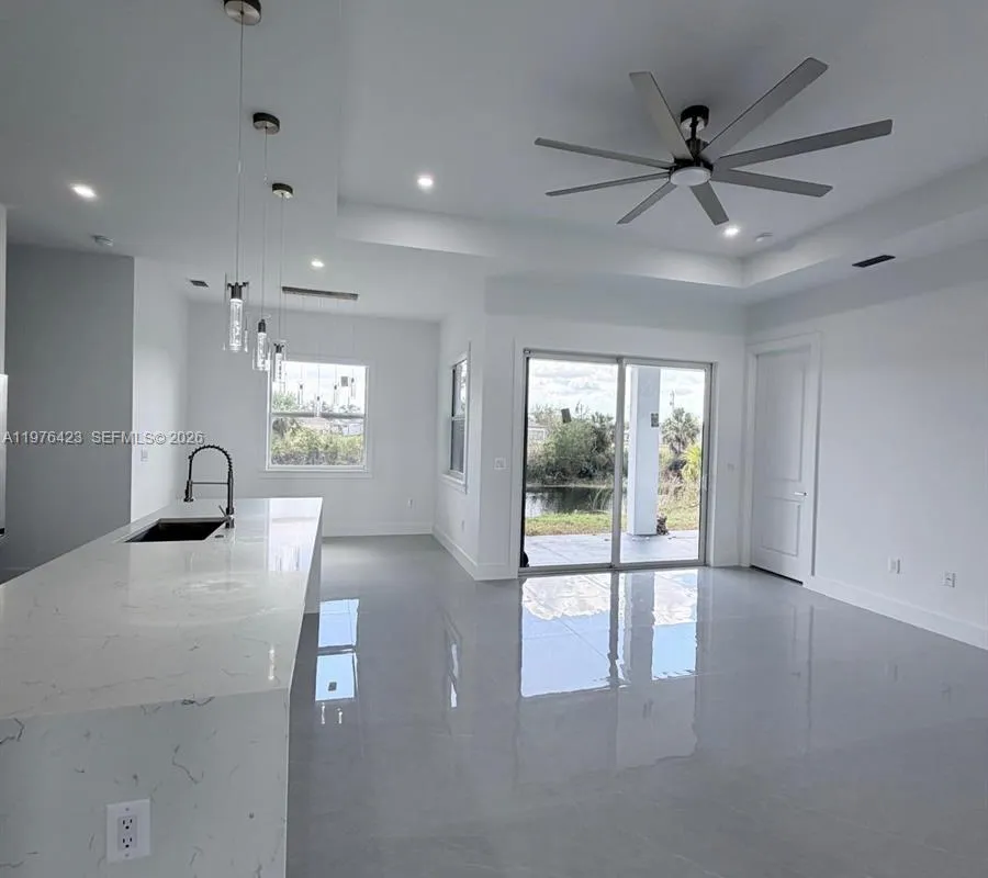 1120 NE 32nd LN, Cape Coral FL 33990