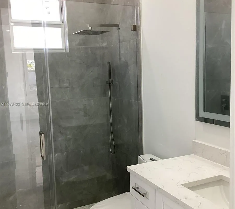 1120 NE 32nd LN, Cape Coral FL 33990