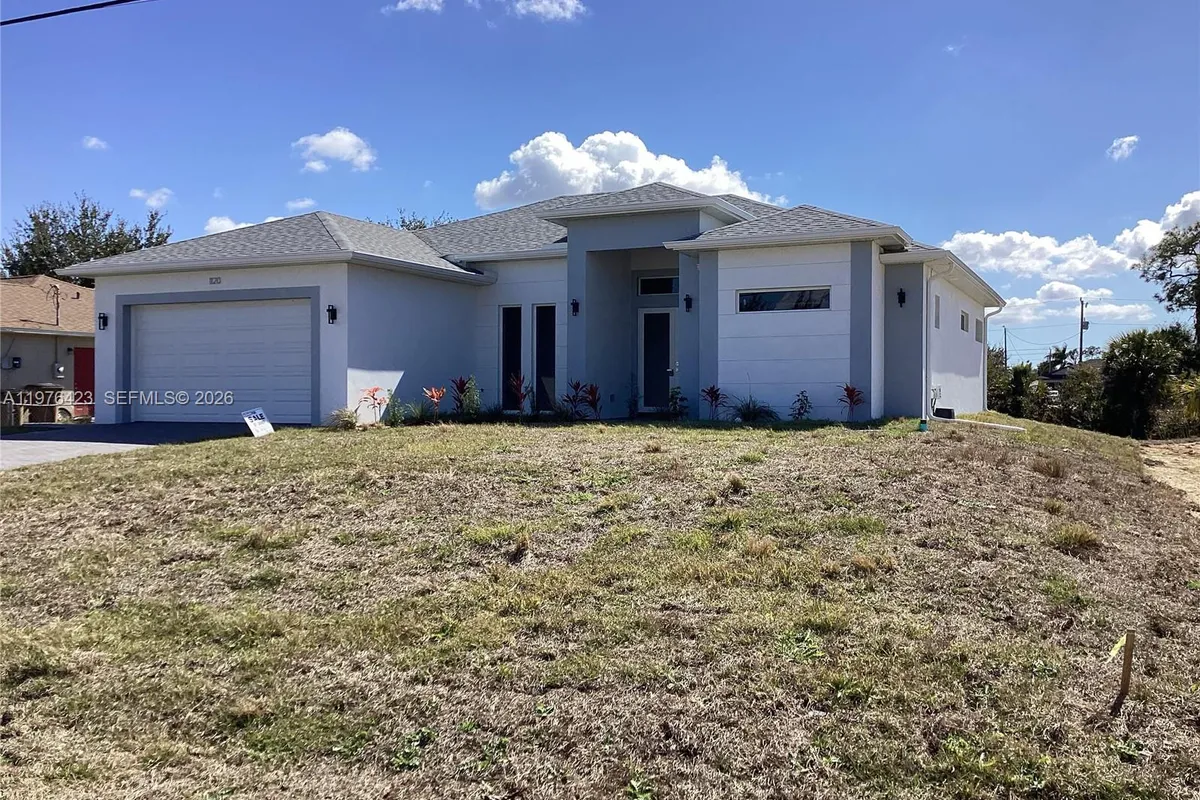 1120 NE 32nd LN, Cape Coral FL 33990