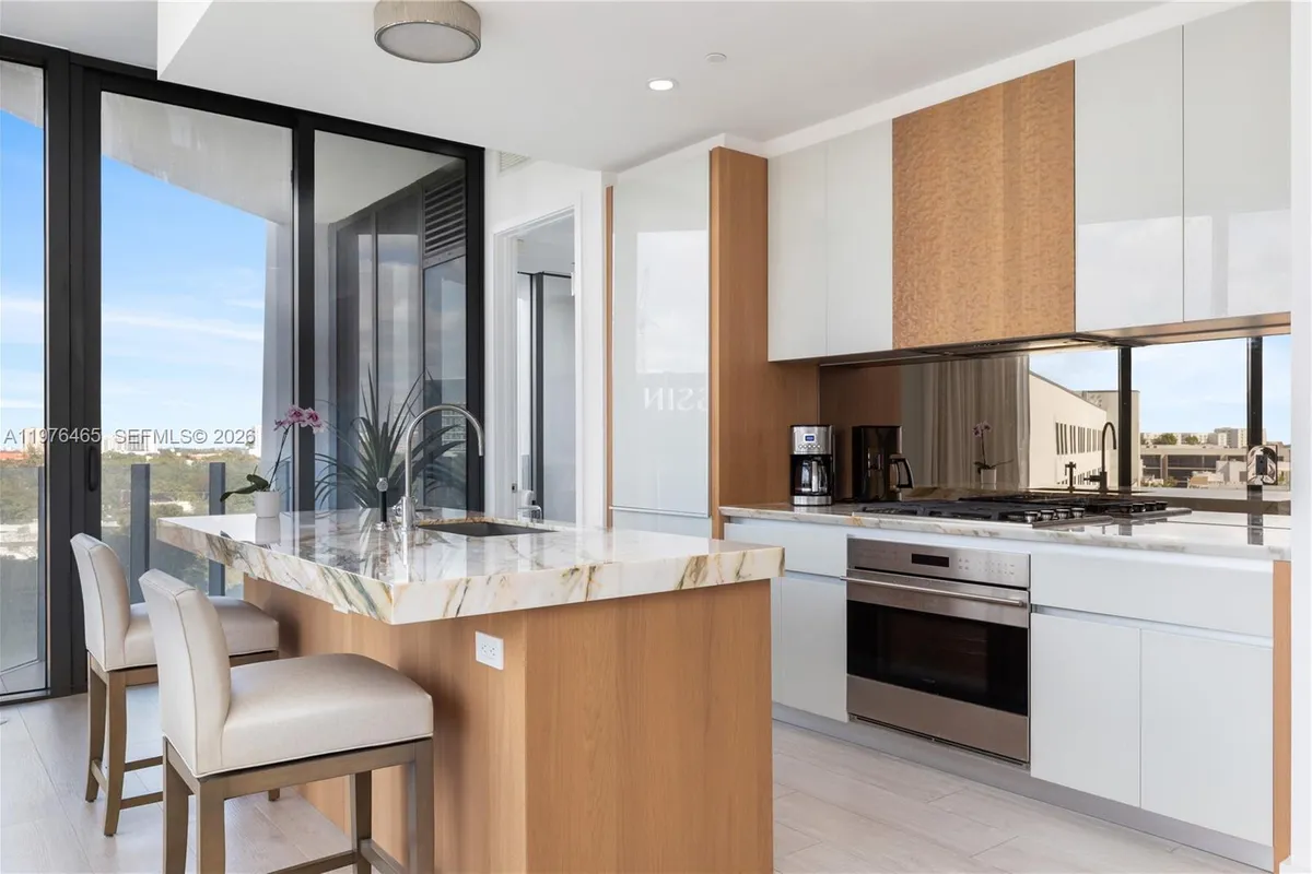 2831 S Bayshore Dr # 808, Miami FL 33133