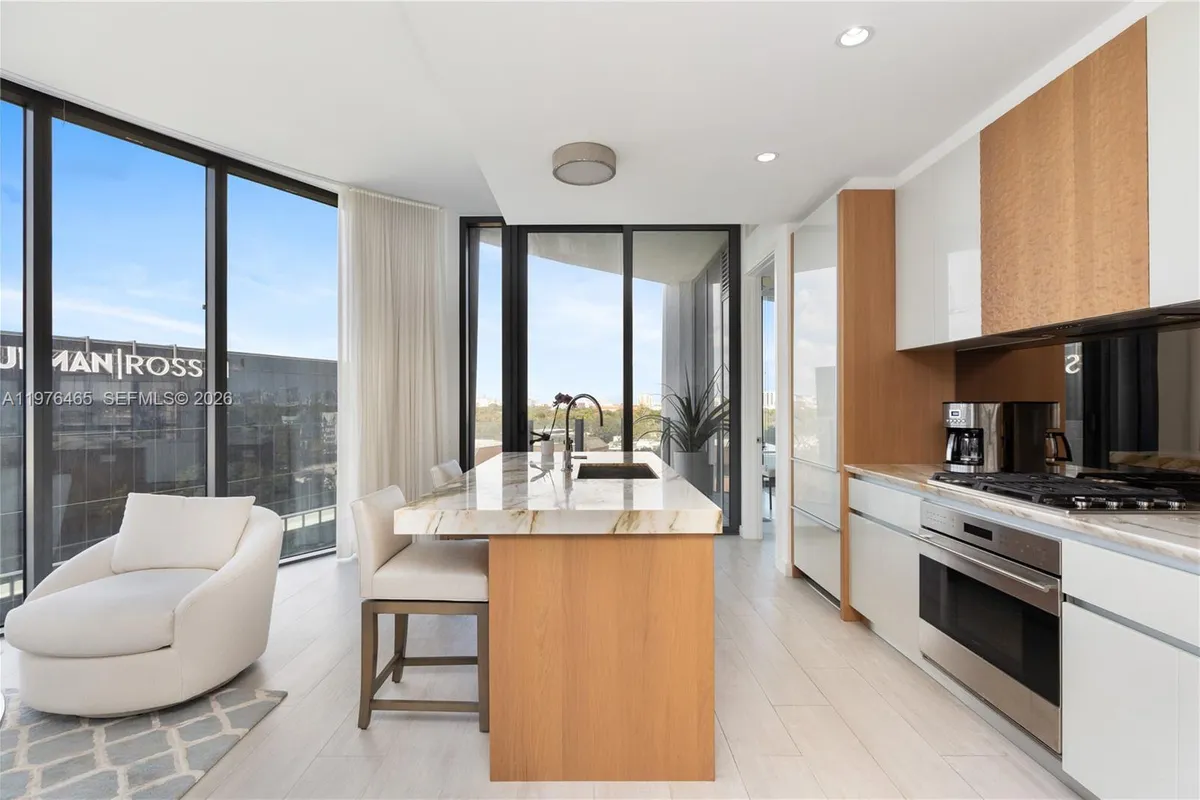 2831 S Bayshore Dr # 808, Miami FL 33133