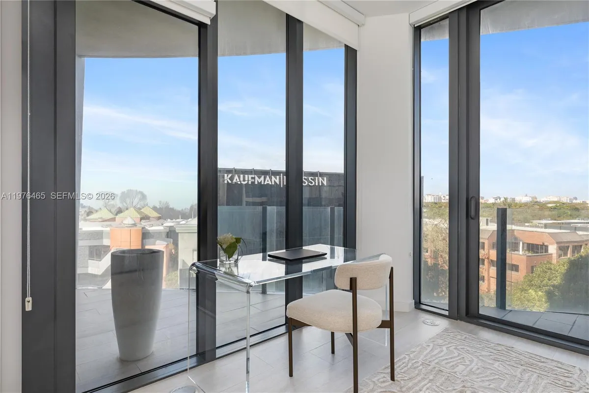 2831 S Bayshore Dr # 808, Miami FL 33133