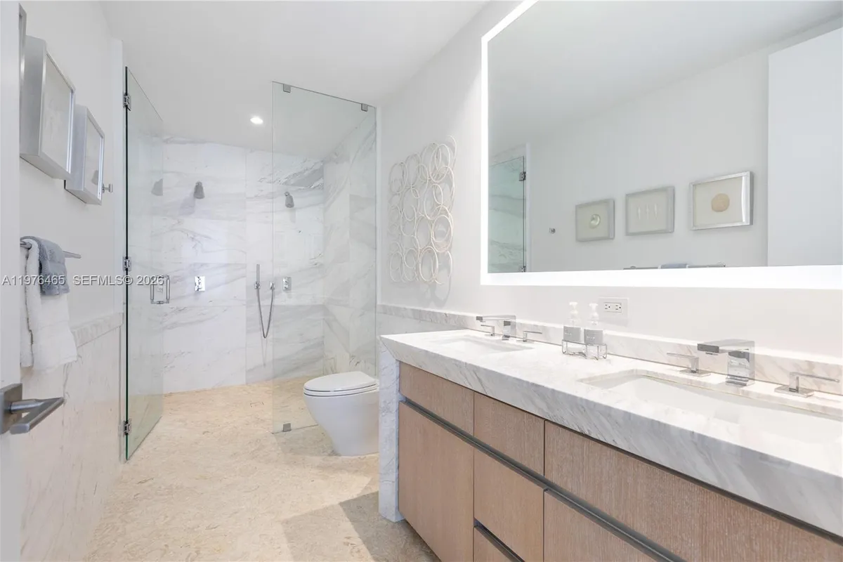 2831 S Bayshore Dr # 808, Miami FL 33133