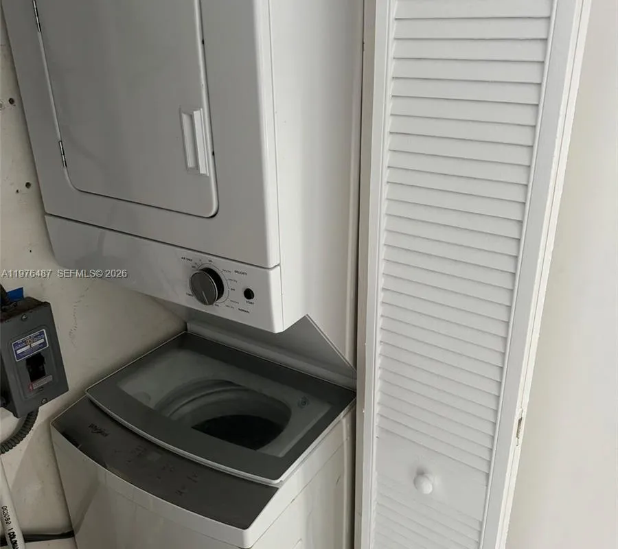 10210 Collins Ave # 107, Bal Harbour FL 33154