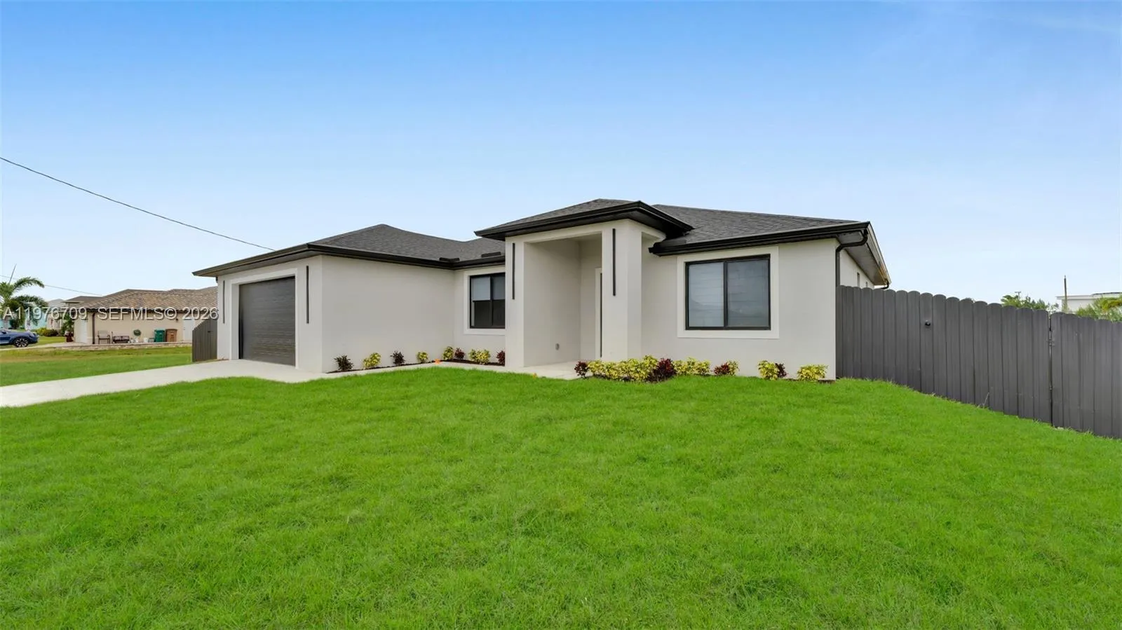 910 NW 36, Cape Coral FL 33993