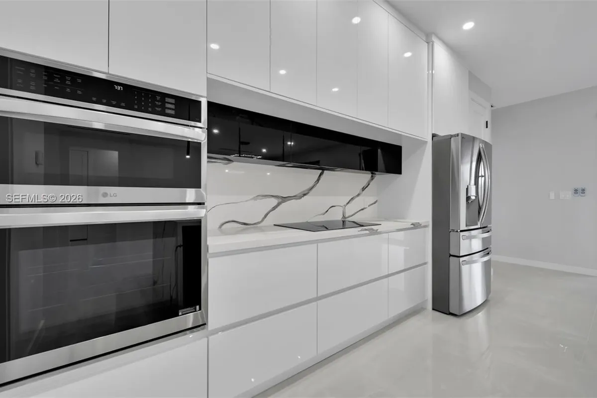 910 NW 36, Cape Coral FL 33993