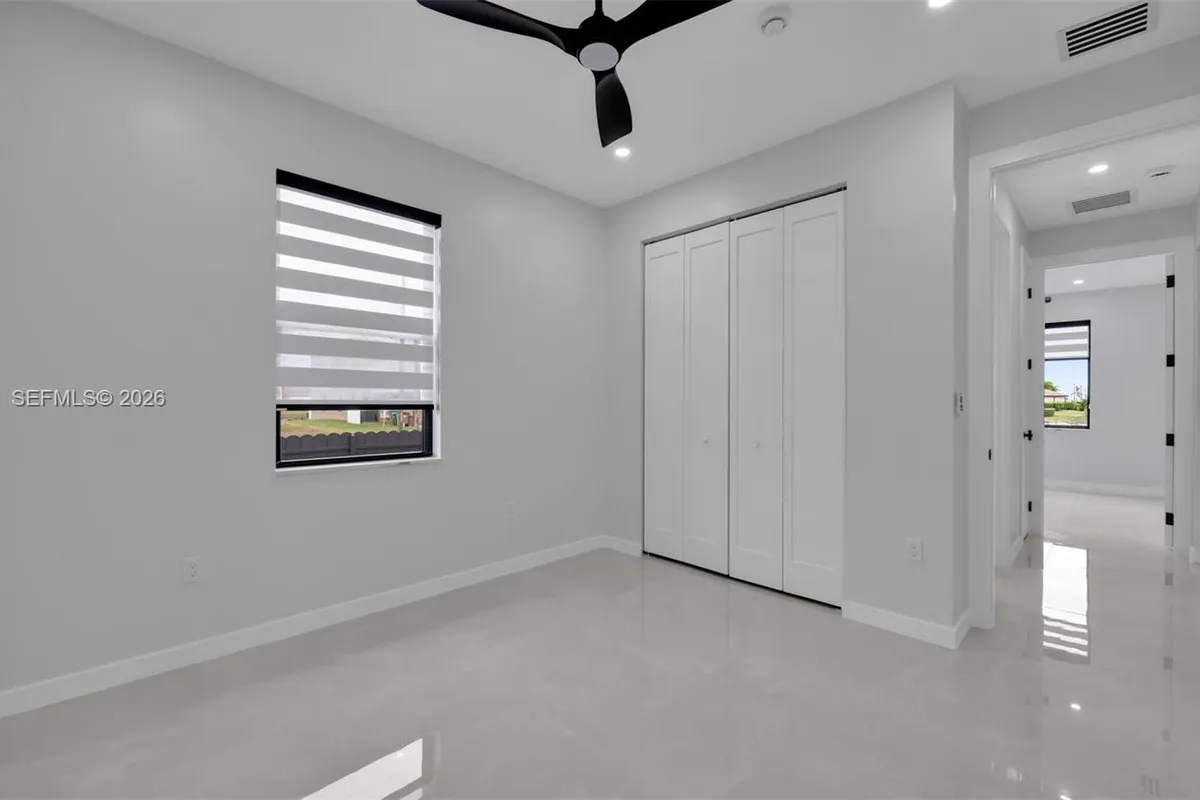 910 NW 36, Cape Coral FL 33993