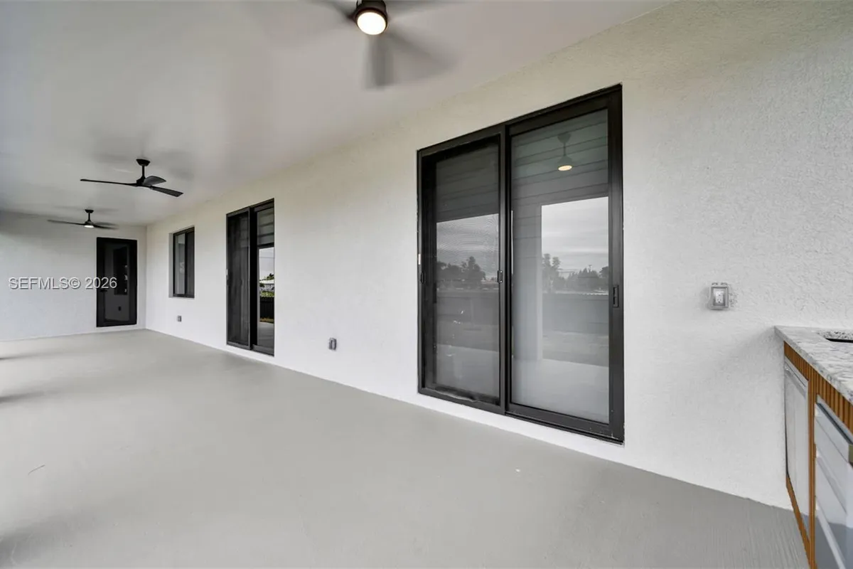 910 NW 36, Cape Coral FL 33993