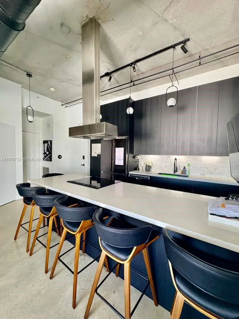 10 SW South River Dr # 603, Miami FL 33130