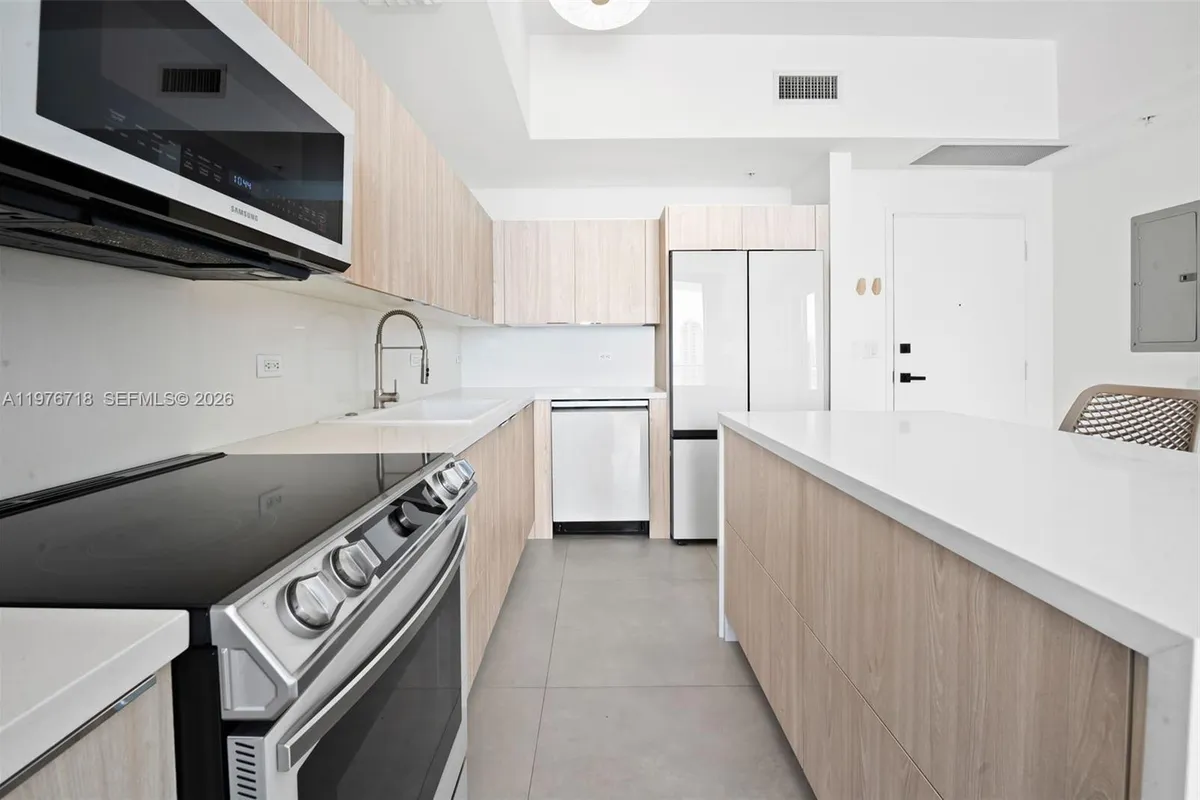 3470 E Coast Ave # H1412, Miami FL 33137