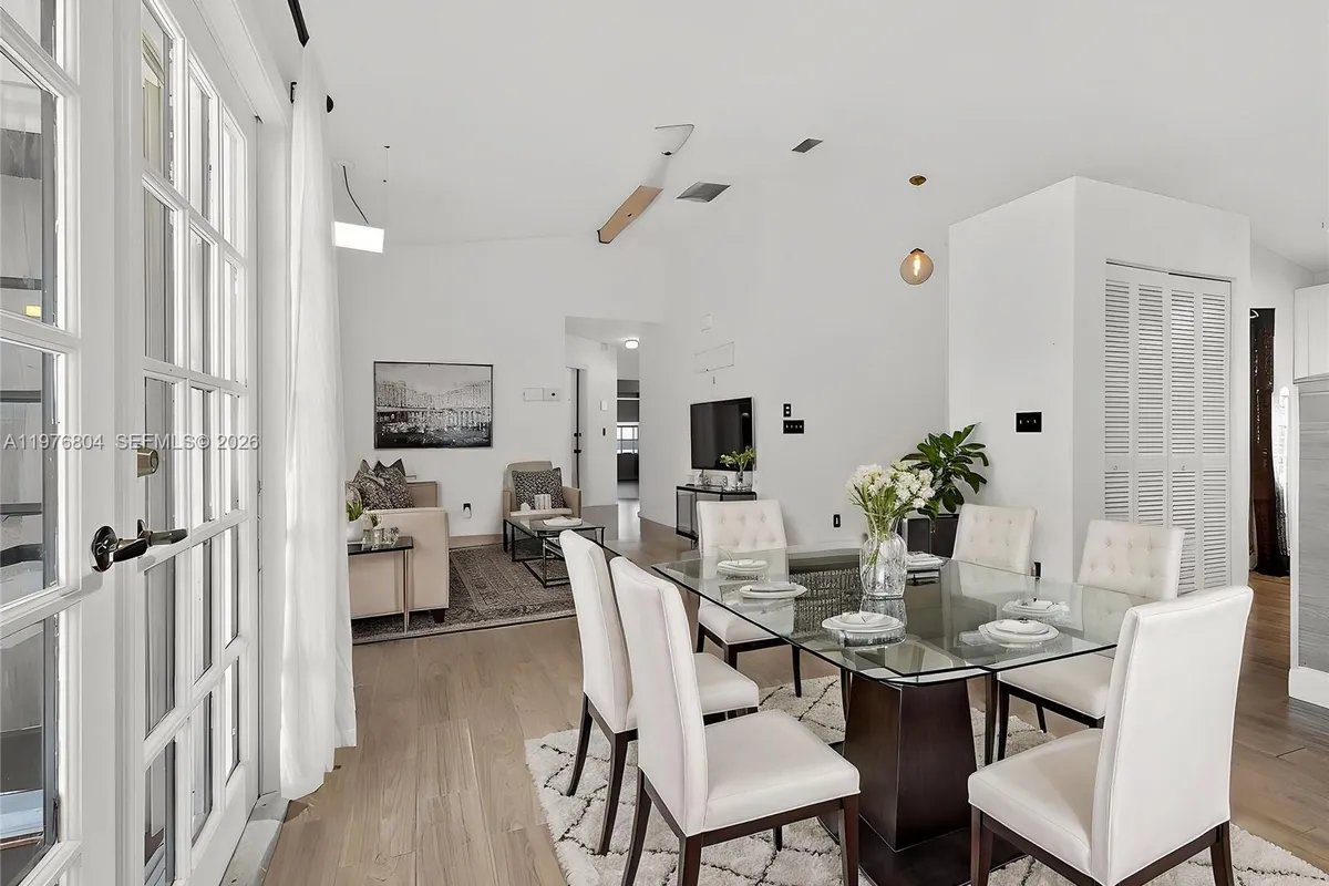 336 S Ketch Dr, Sunrise FL 33326