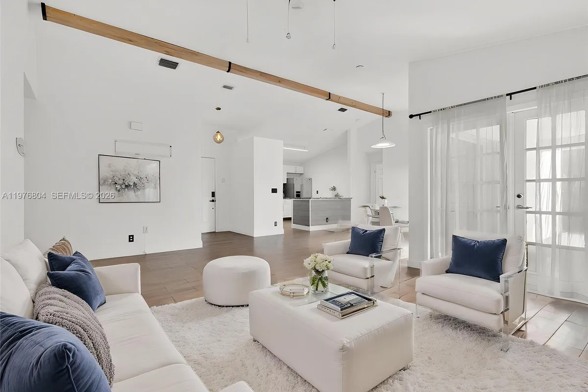 336 S Ketch Dr, Sunrise FL 33326