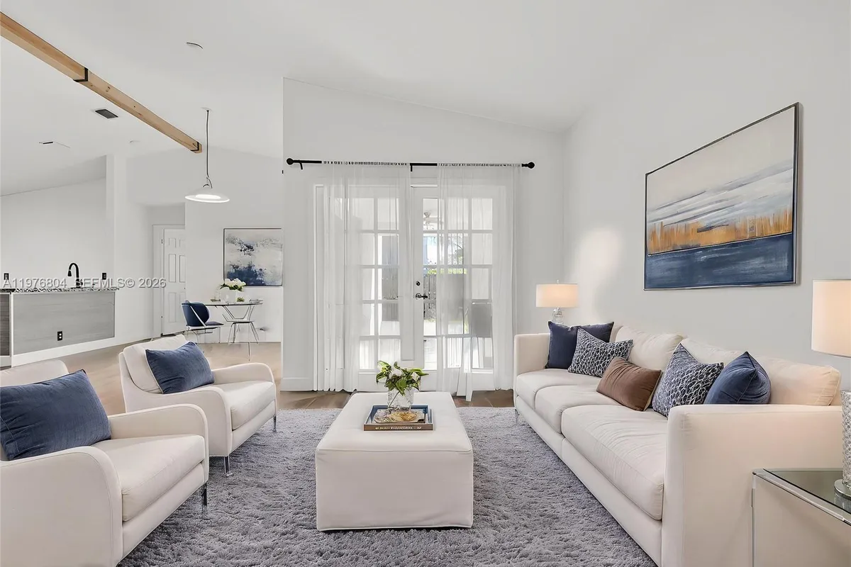 336 S Ketch Dr, Sunrise FL 33326