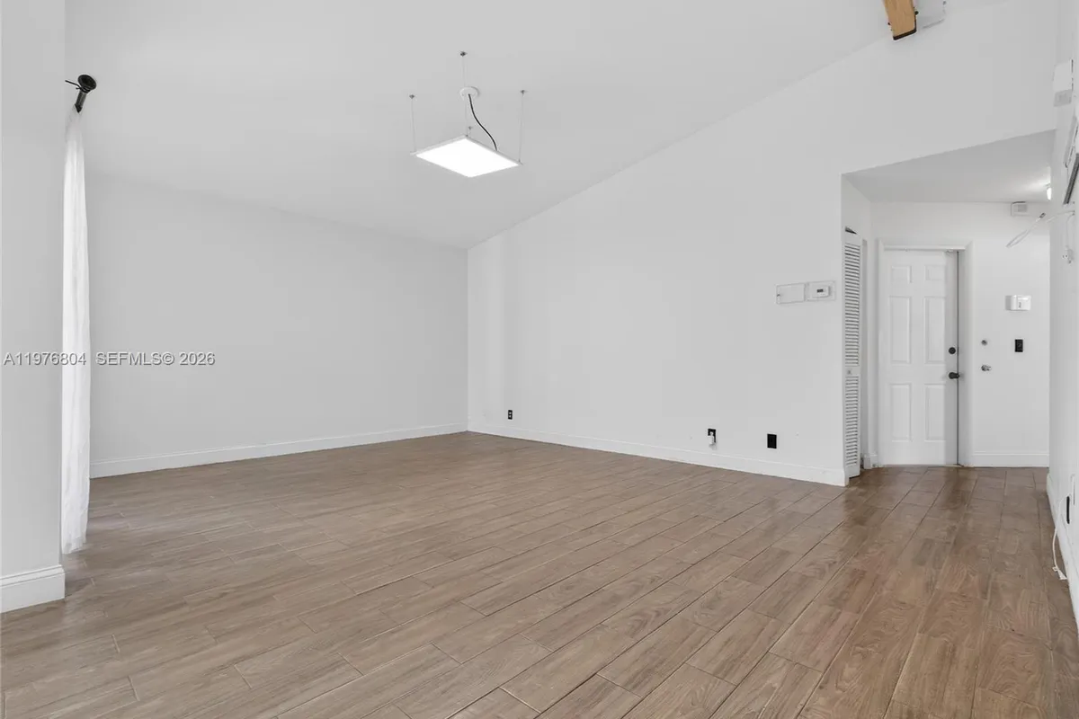 336 S Ketch Dr, Sunrise FL 33326