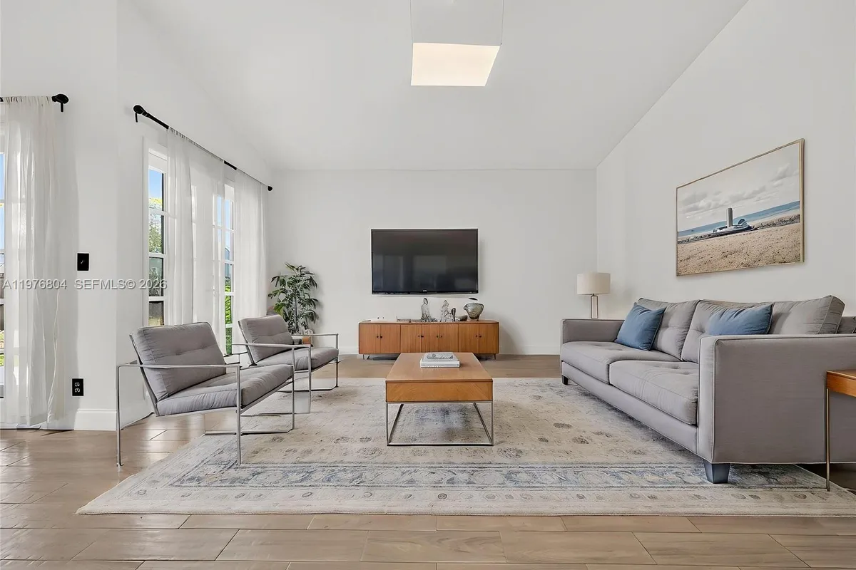 336 S Ketch Dr, Sunrise FL 33326