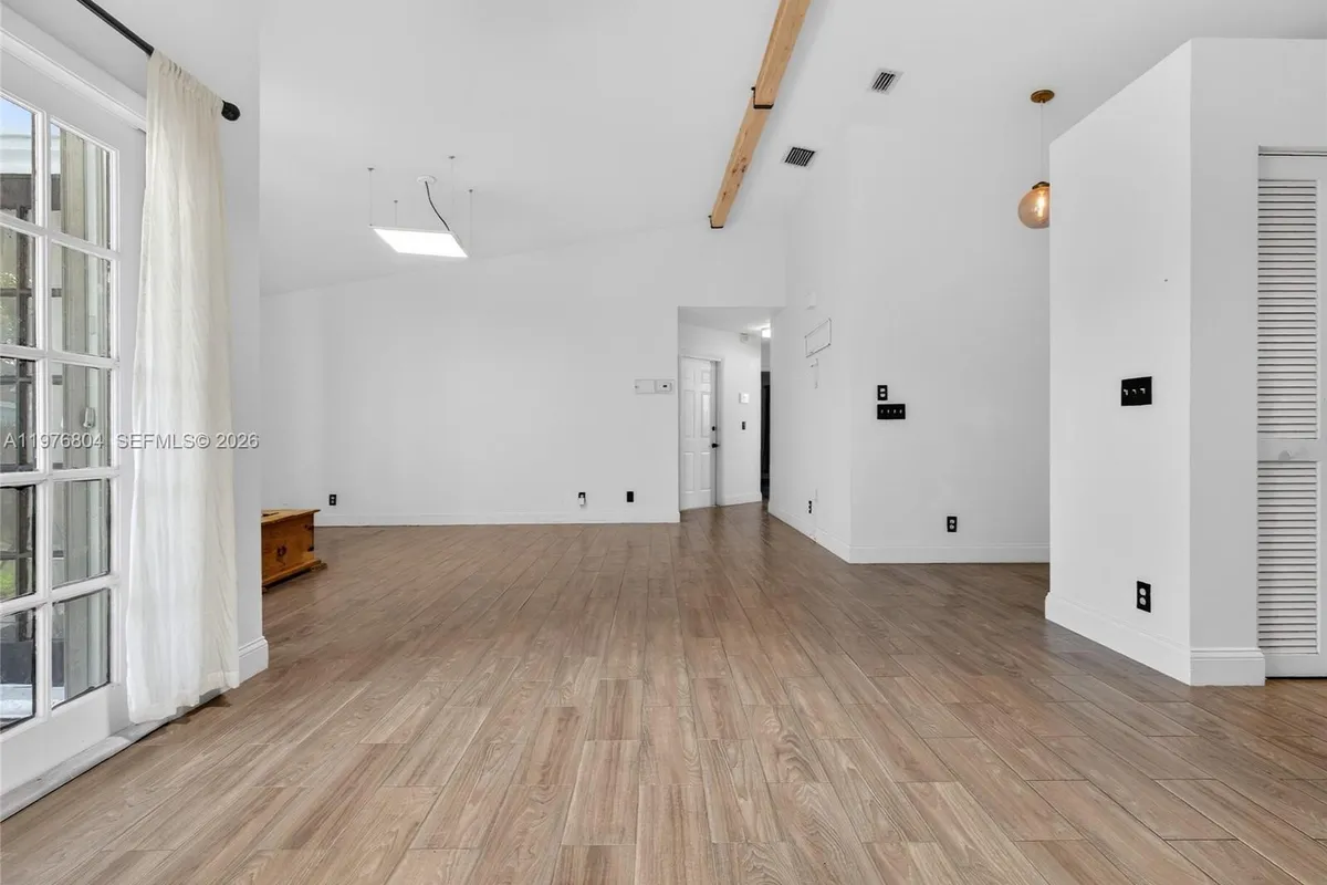 336 S Ketch Dr, Sunrise FL 33326