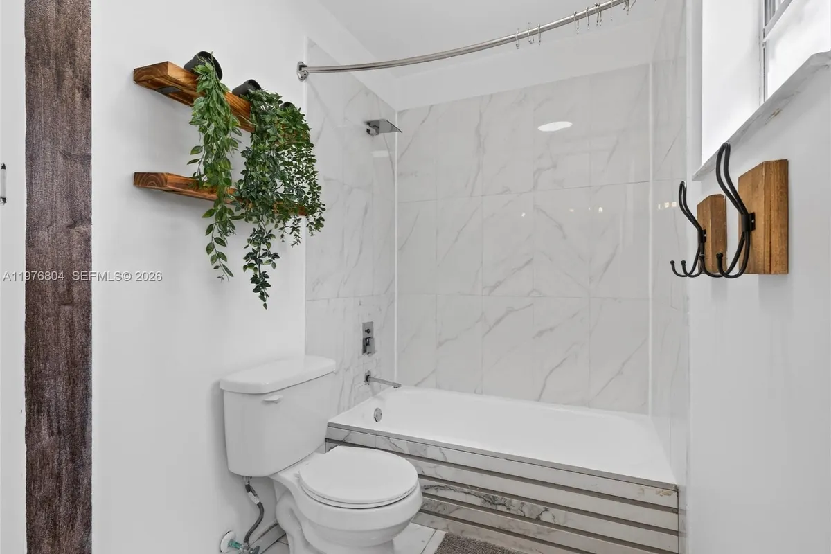 336 S Ketch Dr, Sunrise FL 33326