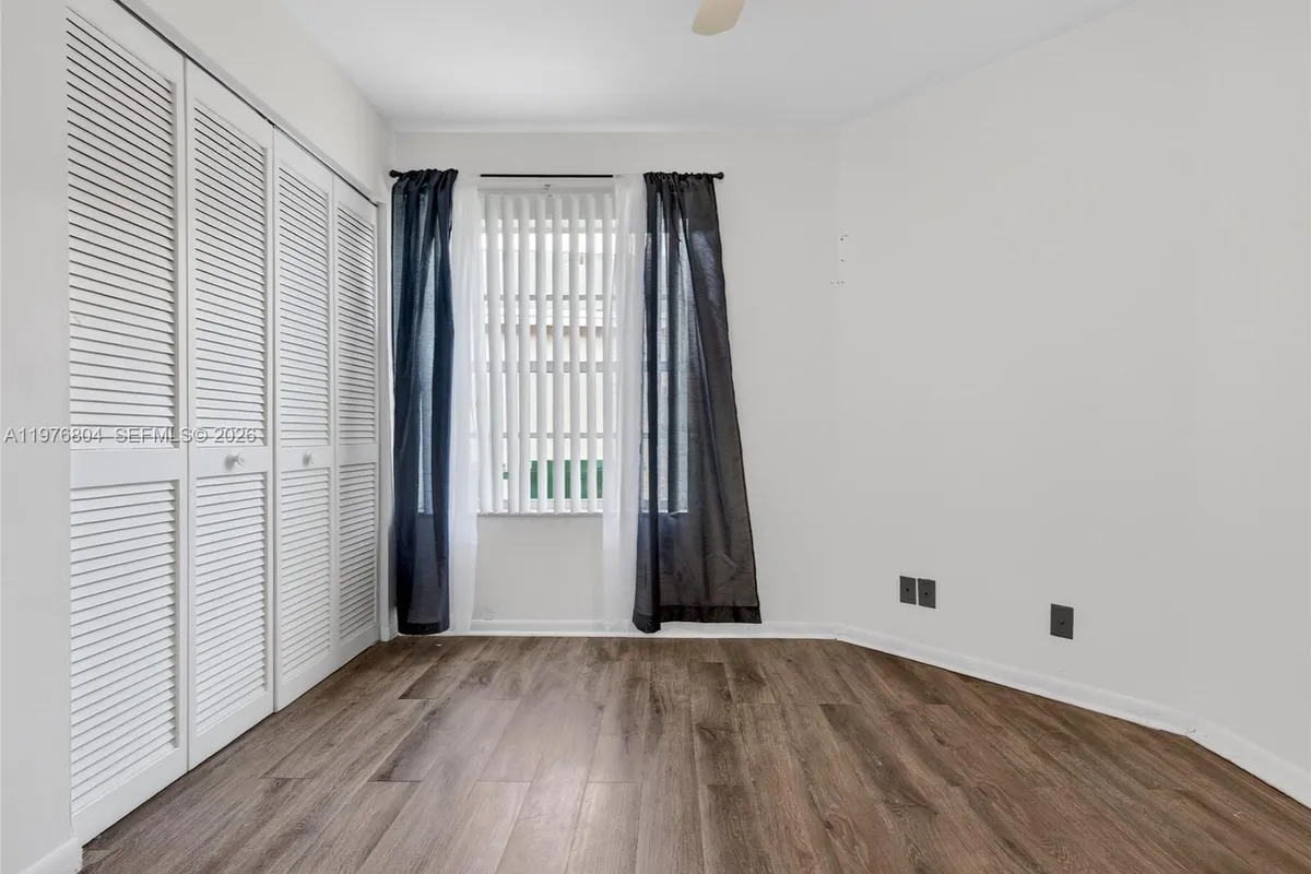 336 S Ketch Dr, Sunrise FL 33326