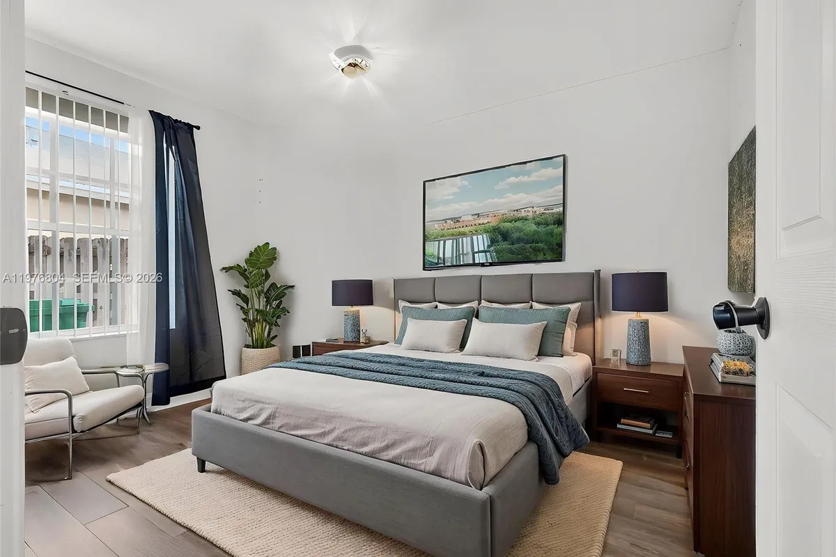 336 S Ketch Dr, Sunrise FL 33326