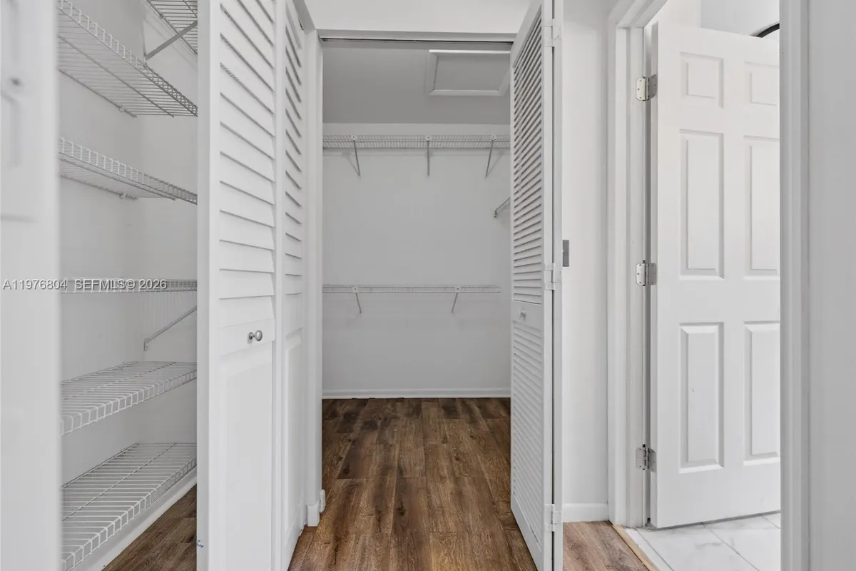 336 S Ketch Dr, Sunrise FL 33326