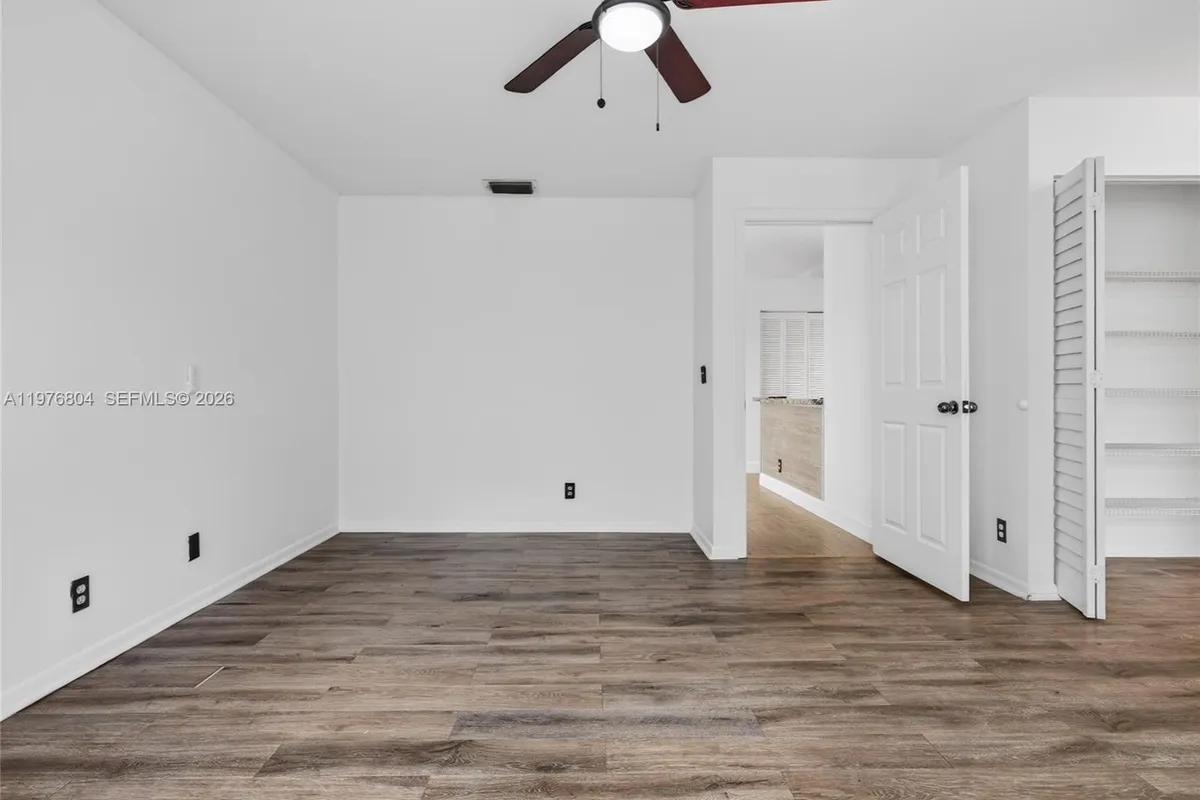 336 S Ketch Dr, Sunrise FL 33326