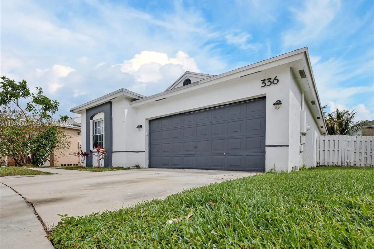 336 S Ketch Dr, Sunrise FL 33326