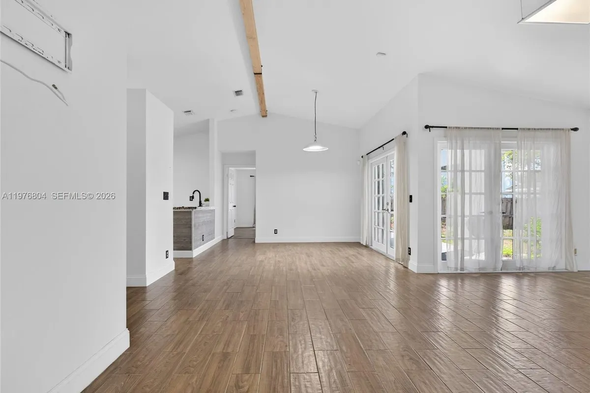 336 S Ketch Dr, Sunrise FL 33326