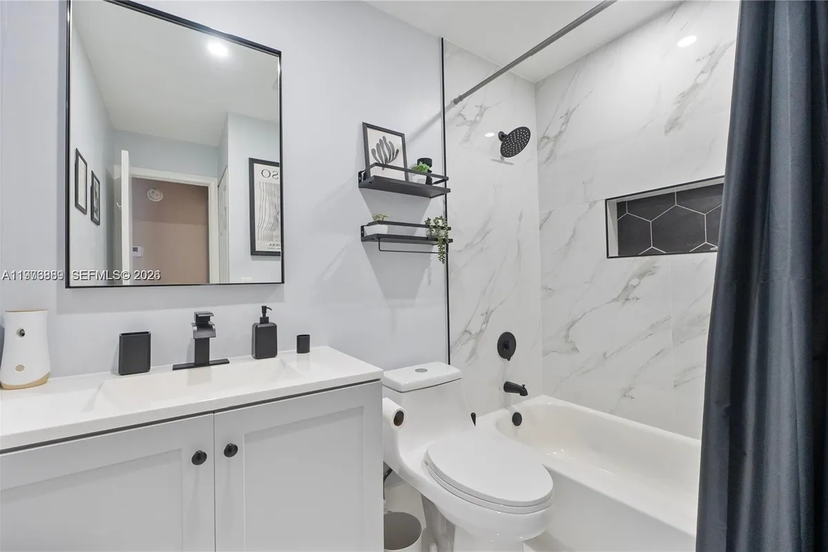 796 Banks Rd, Coconut Creek FL 33063