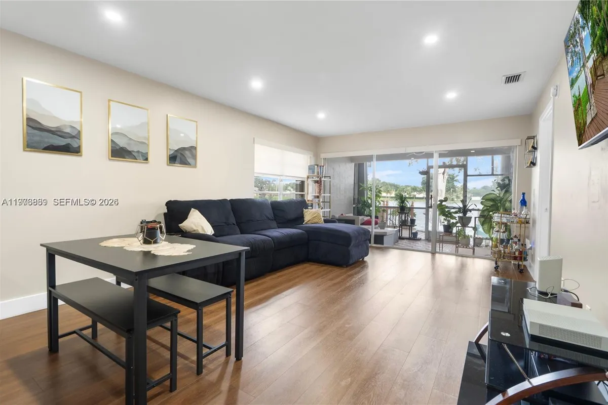 796 Banks Rd, Coconut Creek FL 33063